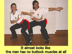 Ba_Gua_Stance_Comparison-ManAlmostNoButtocks