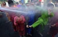 Yin_Body_Reactions_Gallery_003.jpg