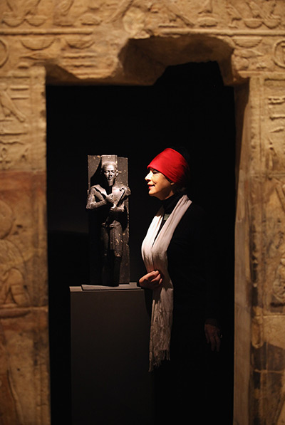 Pyramid_Shaped_Headgear_Gallery_045.jpg